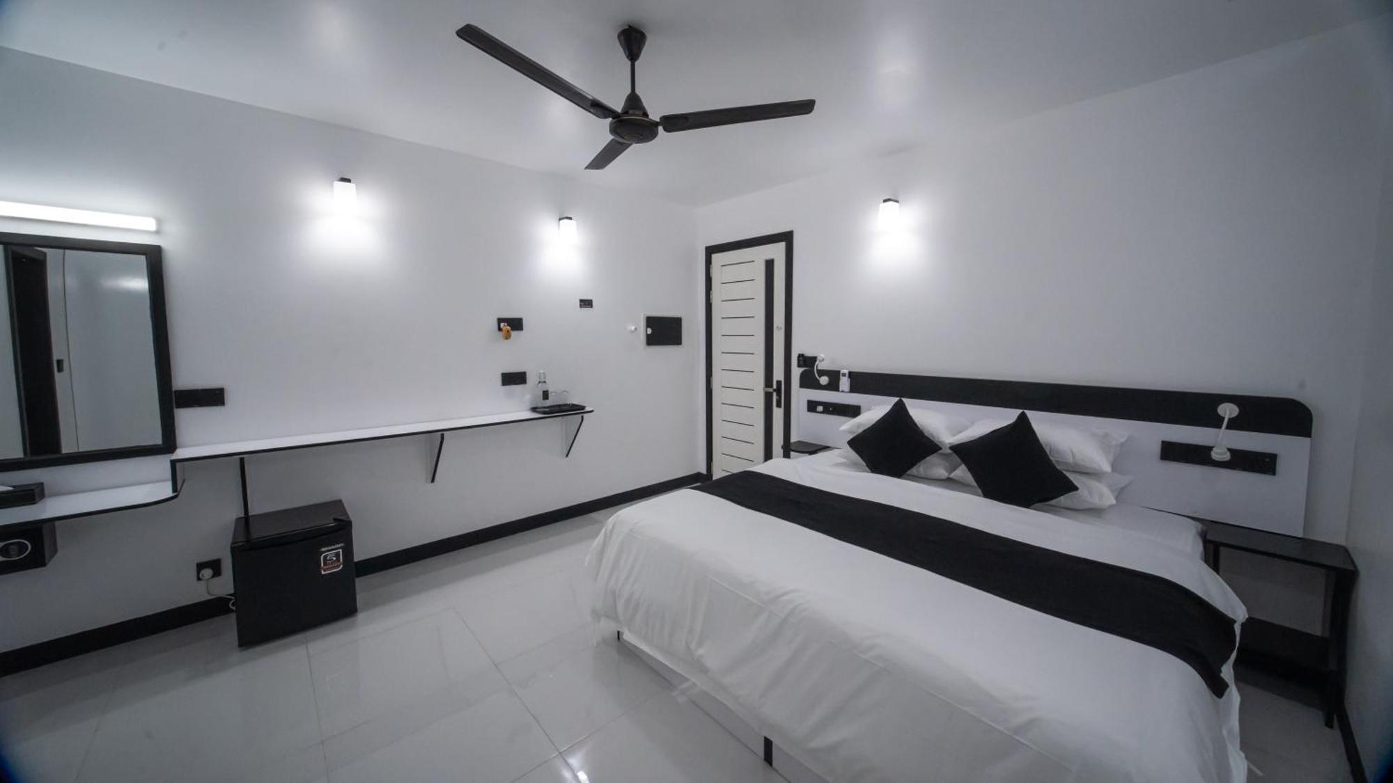 Sunset Beach Stay At Mathiveri Exterior foto